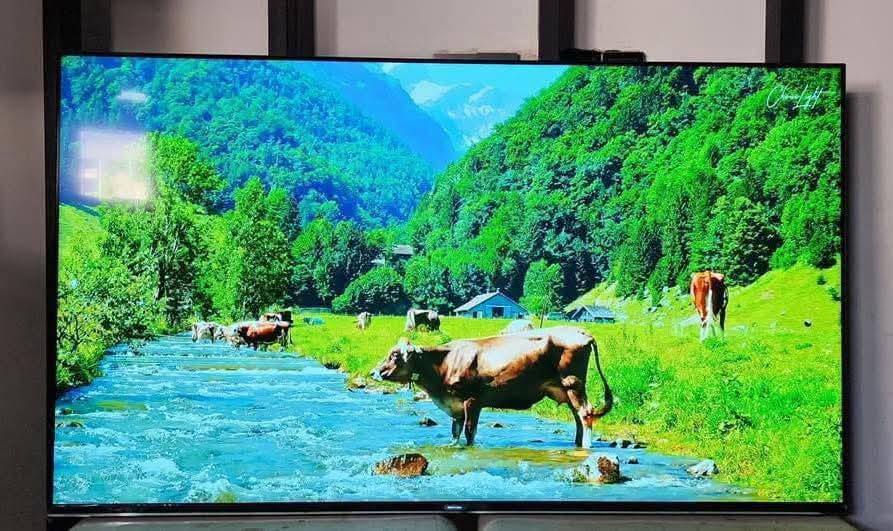 شاشة الحجم 32 سمارت ام النترنيت جديدة غير مستخدمة بس علئ كد الفحص نتفتحت اندويد 14 
السعر 90 الف المكان بغداد شعلة ***********☎️
