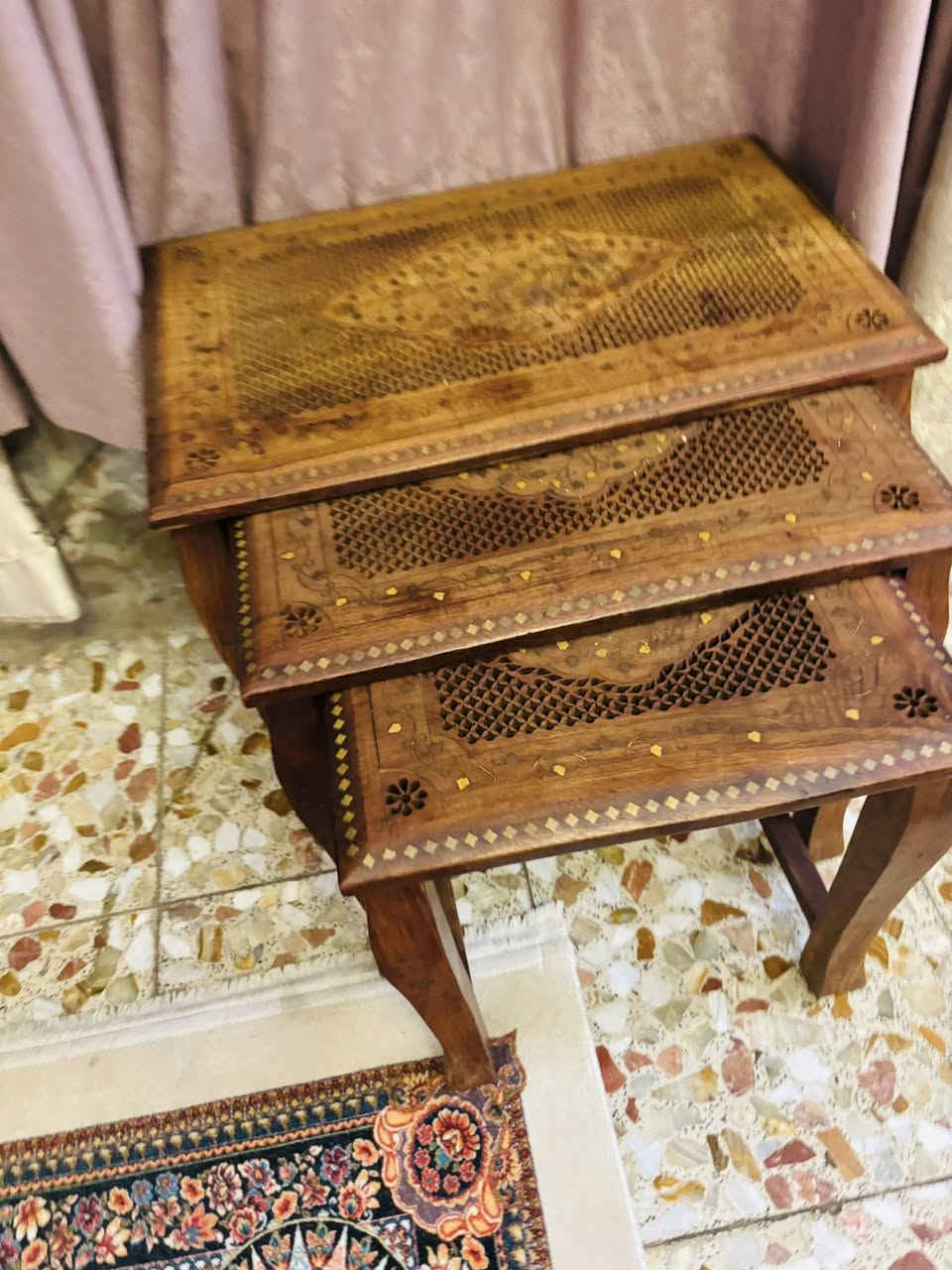 سيت طبلات انتيكه خشب زان مرصعات بل نحاس ***********

