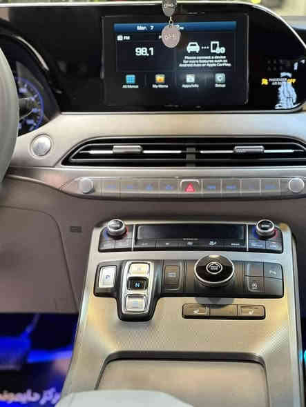 بلسايد 2020 فئة sel
المحرك: محرك \(V6\) سعة 3.8 لتر، مع ناقل حركة أوتوماتيكي بـ 8 سرعات.المقاعد والراحة:مقاعد جلدية مع تدفئة وتبريد.مقعد سائق كهربائي بـ 10 اتجاهات مع ذاكرة مدمجة.التكنولوجيا والمعلومات الترفيهية:شاشة لمس كبيرة.نظام صوت متطور (مثل نظام الشحن اللاسلكي وواجهة USB).نظام ترفيهي متطور.السلامة والمساعدة على القيادة:كاميرا محيطية (360 درجة).أجهزة استشعار اصطفاف أمامية وخلفية.نظام مراقبة النقاط العمياء.نظام التحذير من الاصطدام الأمامي.مساعد الحفاظ على المسار.مثبت السرعة الذكي.نظام التحذير من حركة المرور الخلفية.نظام المساعدة على الخروج الآمن.ميزات إضافية:فتحة سقف.وضعيات قيادة متعددة (مثل الثلج، الايكو، كومفورت، سبورت، سمارت).مصابيح LED أمامية.خاصية شفط الأبواب.
سيارة نظيفة بس قبق جنطه مبدل
السعر 250 
***********
