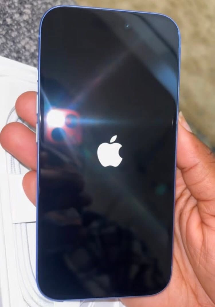 iphone 16
ذاكره 128
بطاريه 95%
‏1 sim يدعم
شرق اوسط . نموذج AAA
مامفتوح كامل ملحقات كارتون وكفر وكيبل
 جهاز مقفل ومتوقف شريحه بدون ايكلود 
فحص مع ظمان
سعر 190 الف نهايته
عنوان / اربيل مناره + متوفر توصيل
مايشتري لايدخل يتعبني رجاءً


**إذا كنت صاحب هذا الإعلان وتريد حذفه لأي سبب، رجاءا أرسل رسالة إلى الدعم الفني**