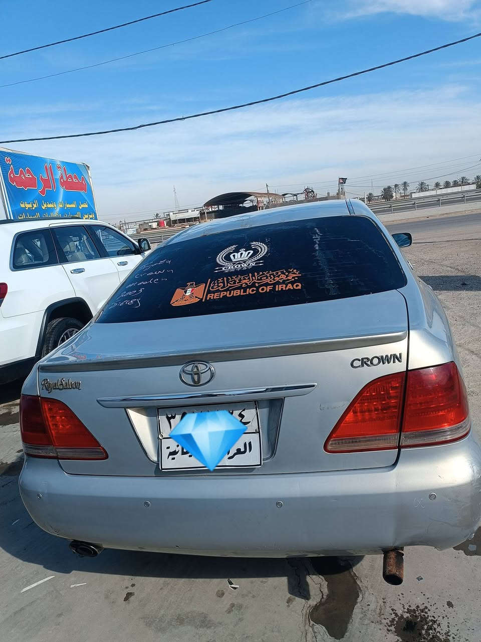 سلام عليكم شاهينه متومه رقم وسنويه سليمانه طبق الاصل 2007بصمه 
سياره فتحه تنته 3دكم وبرده تبريد تدفئ شغال لايت زنون 
كصه قماره فقط السعر 38 متواجد رقم فقط ***********
مكان السياره البصره قضاء القرنه
