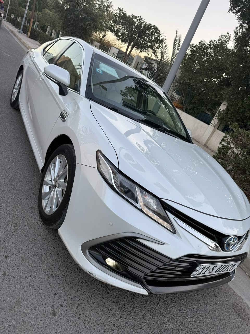 السلام عليكم
كامري موديل 23 هايبرد ساز باب اول ياباني 

المواصفات /

بردة 

فتحة 

بصمة 

جلد اصلي مؤسسة 

مري شفط 

كراسي اثنين كهرباء 

محرك 2500

بردة خلفية

رقم بغداد 

بااسمي 

السعر 228 

السيارة حيل جديدة وحلوة بيها ملاحضات بسيطة بالدعامة 

وسونار بيها 

مكاني رمادي

للاستفسار / ***********
