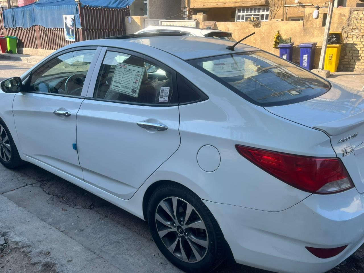 اكسنت موديل ١٦ بلو فول بيهة صفحة صبغ اثر شخط باسمي رقم بغداد السعر ٩٠ ***********
