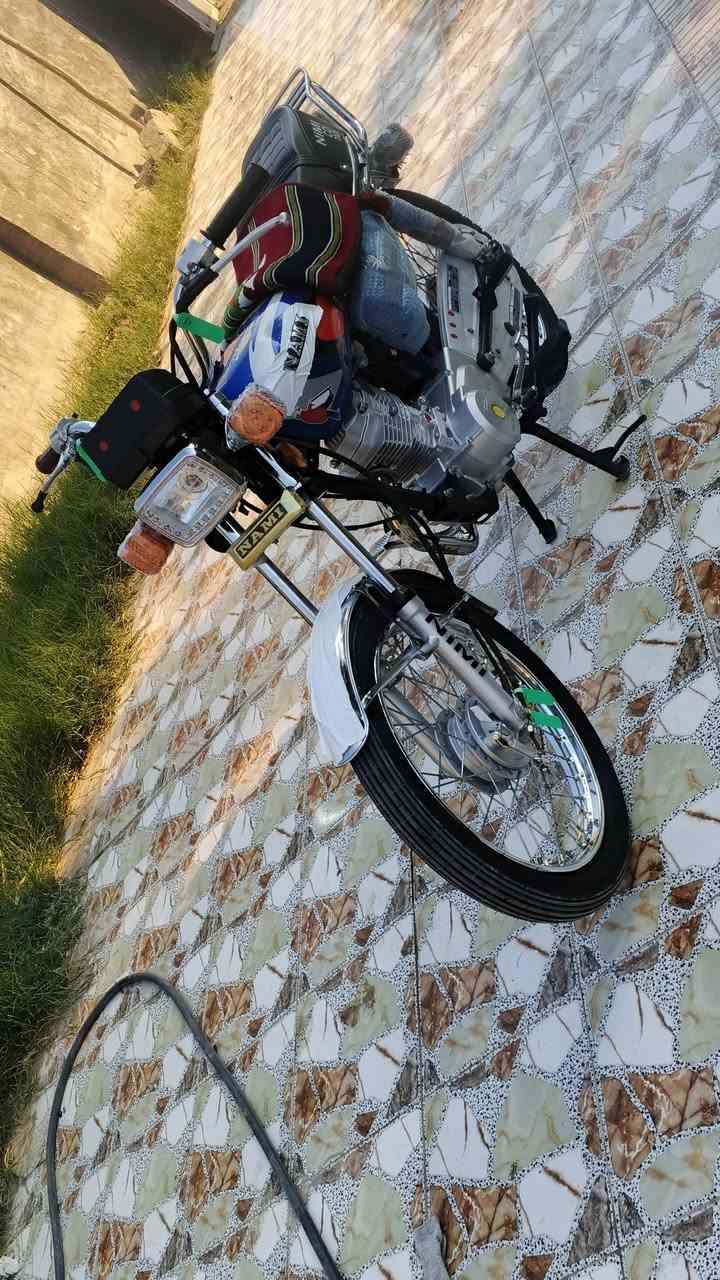 السلام عليكم للبيع 
نامه امتياز 
موديل 25 كفاله عامه
 اوراق سكنر  
مكاني بابل الحمزه الغربي يم  معمل سكر 
الاتصال ‏‪***********‬‏
السعر 650 بيه مجال بسيط
