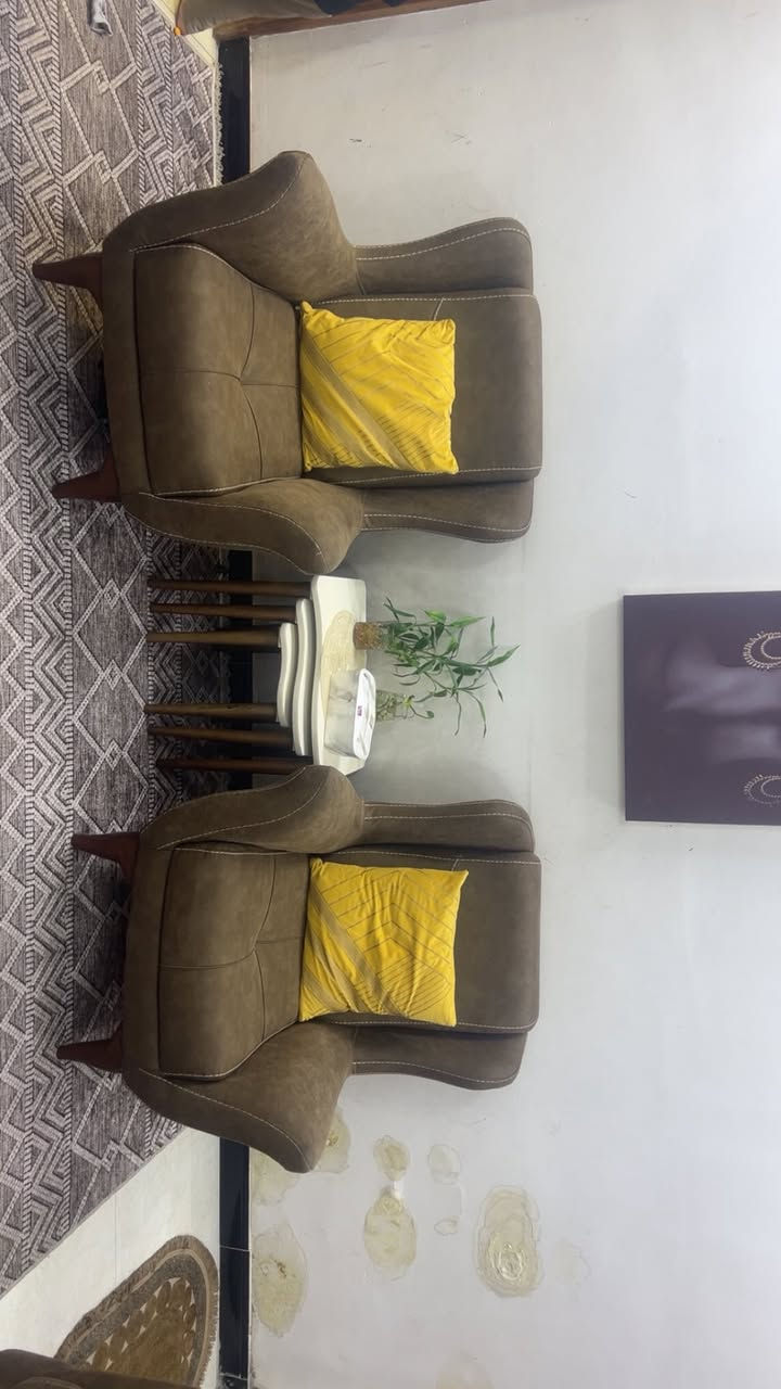 تخم تركي عشر مقاعد يصير سرير وبي مخزن للبيع


**إذا كنت صاحب هذا الإعلان وتريد حذفه لأي سبب، رجاءا أرسل رسالة إلى الدعم الفني**