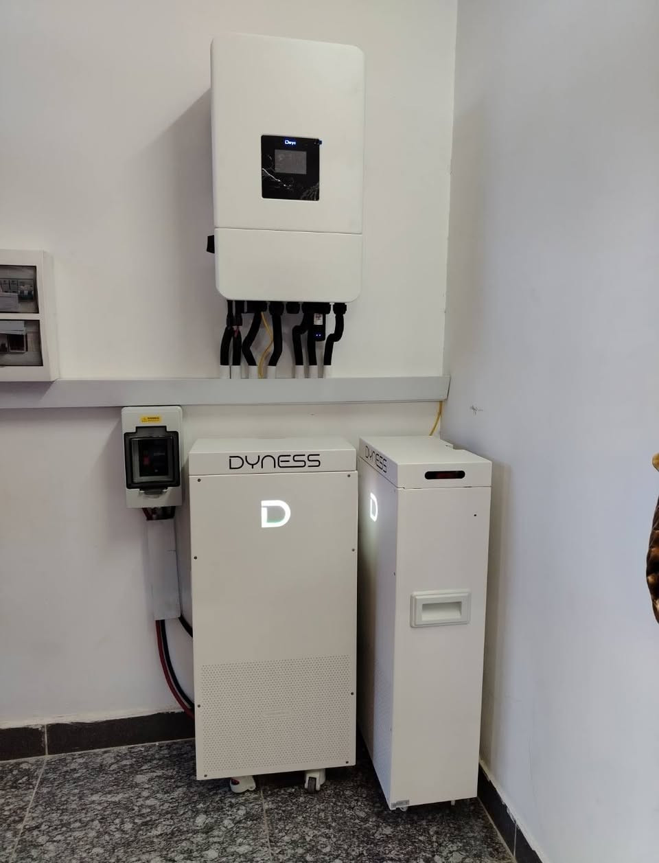 أعمالنا في ربط وتنصيب منظومات الطاقة الشمسيه بكل دقة واحترافيه
للتواصل والاستفسار
مهندس عمار
***********
