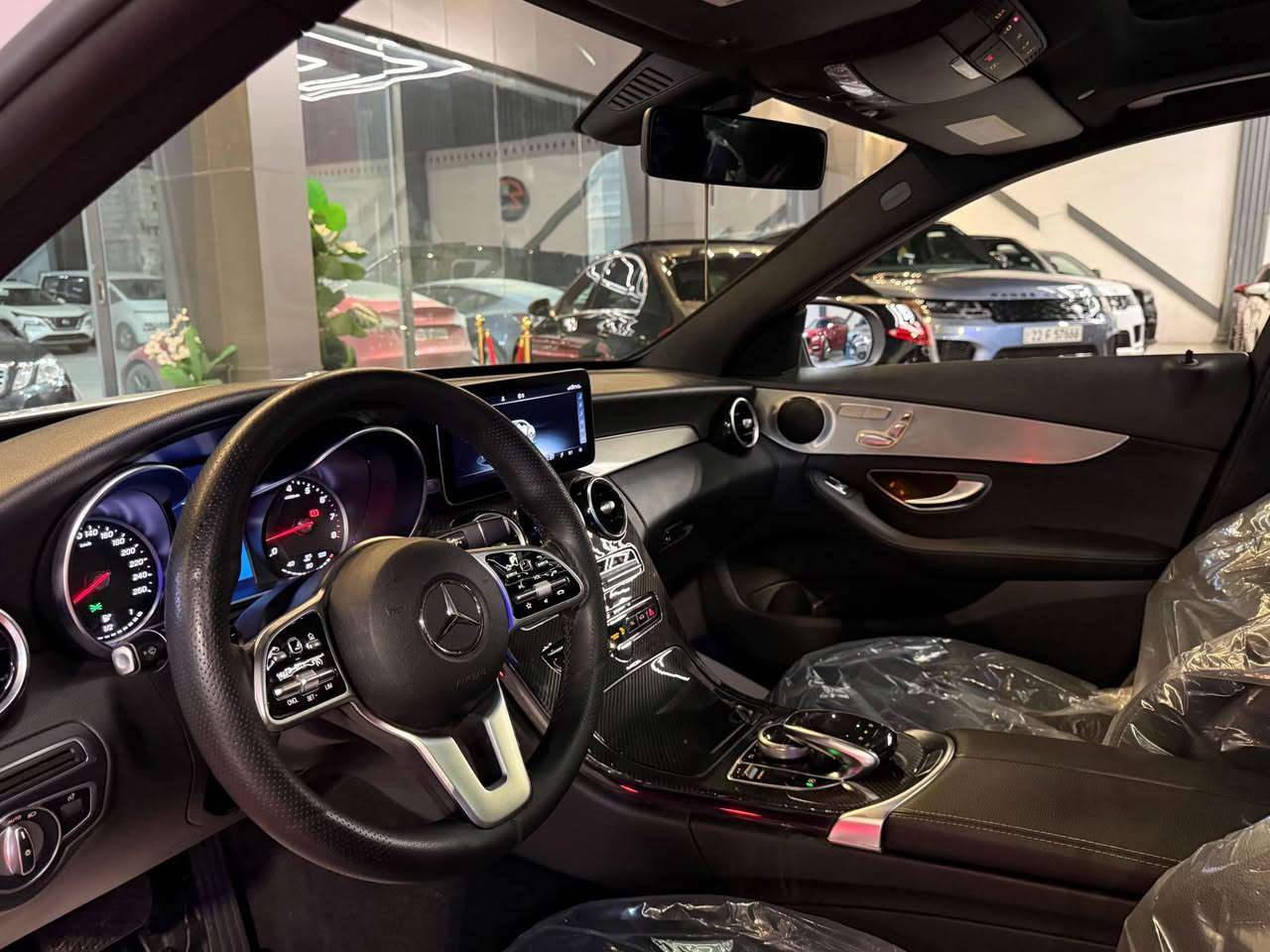 ⁨ ⁨ ⁨ ⁨ ⁨ كوردى / عربي
درووستکراوی : Mercedes-Benz
مۆدێلCclass C300
ساڵ :2020
بزوێنەر :V4 Torbo
بگۆری بزوێنه‌ر : AUTOMATIC
سوتەمەنی : بنزين
دۆخ :كلين تايتل
ماوەی رۆشتوو : ٦٩میل
ـــــــــــــــــــــــــــــــــــــــــــــ
النوع : Mercedes-Benz
الموديل : Cclass C300
سنة الصنع : 2020
المحرك : V4 Torbo
ناقل الحركة : AUTOMATIC
نوع الوقود : بنزين
الحالة :كلين تايتل
عدد الأميال :٦٩میل
‏‎‏ Zauto
‏‎‏‎‏‎📱 للاستفسار يسعدنا تواصلكم معنا على الأرقام التالية
‏‎‏‎‏‎📱بۆ زانیاریی زیاتر خۆشحال دەبین بە پەیوەندیتان بە ژمارەکانی
***********
***********⁩⁩ أربيل, العراق
