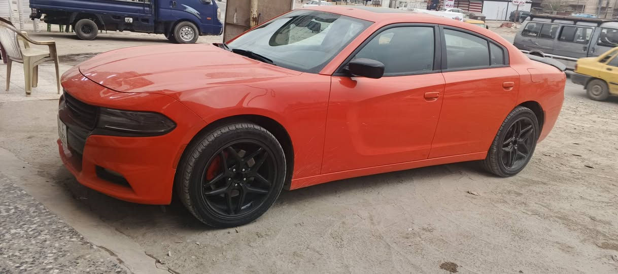 السلام عليكم
جارجر للبيع موديل 17 كفاله 
بسمي سياره رقم بغداد مكاني بغداد 
فول موصفات ماشيه 110ميل
هزه جديده ورقم جديد
***********
