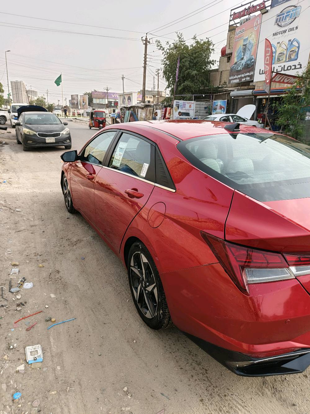 السلام عليكم الانترا 22فولً مواصفات حادثها موضح بل صور +رقم شاصي السياره خير من اللّٰه نضافه فول رقم بغداد بسمنه تخم تاير حداديه كله جديد حساسات 360درجه سعر ١٤٠اتصل وتدلل ‭0785 410 0490‬