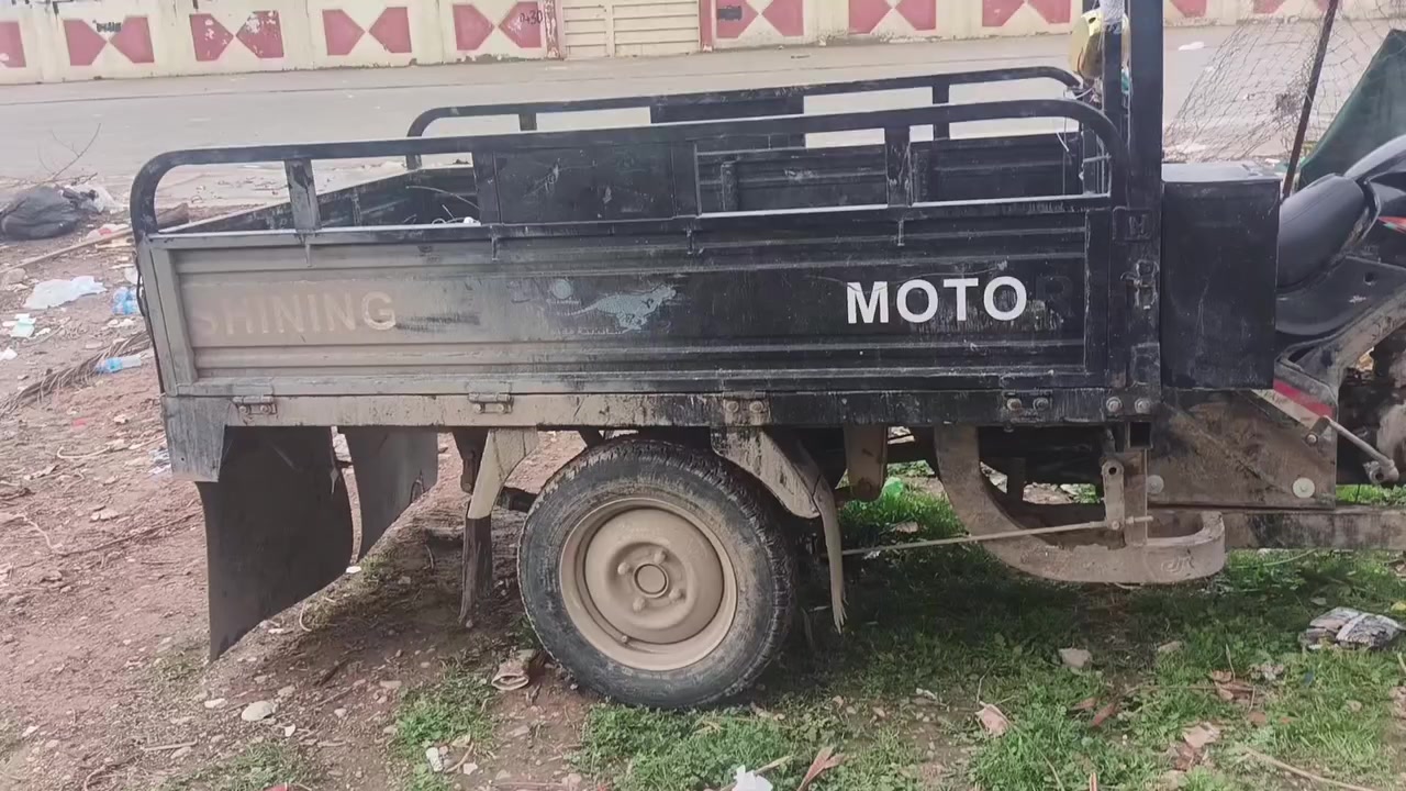 ستوته دولفين للبيع السعر مليون 350 محرك 200 منفيس بيها الثاني والثالث ماتبدل كلها عل بلاد حديد ثخين شراي تعال خاص او اتصل واتساب‏ ‪***********‬‏
