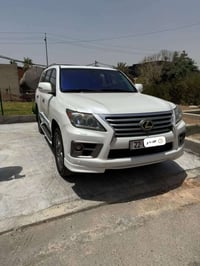 لكزس LX5700 بريم (2013) ماشيه 131 الف فقط 🌅 فتحة سلايت 🛻 محرك V8 سعة 5...