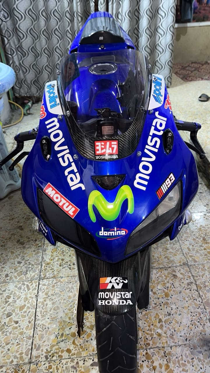 سلام عليكم     رقم انكليزي وسنوية ب اسمي بغداد هزة جديده

هوندا rr600 2006  نسخة Movie Star💙 مكفولة 

عليها هواي تزويد 

كويك شفتر 
جهاز باور كمندر لهب
هدرز و اكزوز تو برذر 
جاملغ خلفي امامي كاربون فايبر الياف حقيقي
دشبول كاربون فايبر 
واقية زنجيل كاربون فايبر 
جامه مضلل واطار كاربون فايبر 
كلجات رياضي 
مقابض تزويد 
واقيات مقابض كاربون فايبر 
قمبورة كاربون فايبر 
واقية تانكي كاربون فايبر 
تايرات عقرب امامي خلفي 

وادامة جديدة عليها 
مكانها بغداد مدينة الصدر ***********
