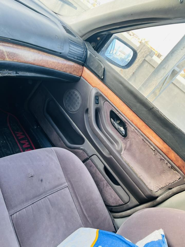السلام عليكم ورحمة الله وبركاته مرخصة الادمن المحترم
Bmw e38 خفاش للبيع 740 v8 رقم كركوك مشروع وطني كصة قمارة اثر حادث بيها ملاحظات تحويل وكتاب الحادث وياهة موجود مجرد تفحص بالمرور وتحول السعر 38$ للاستفسار  ومعرفة تفاصيل كامله  مراسلة الواتساب  ***********
