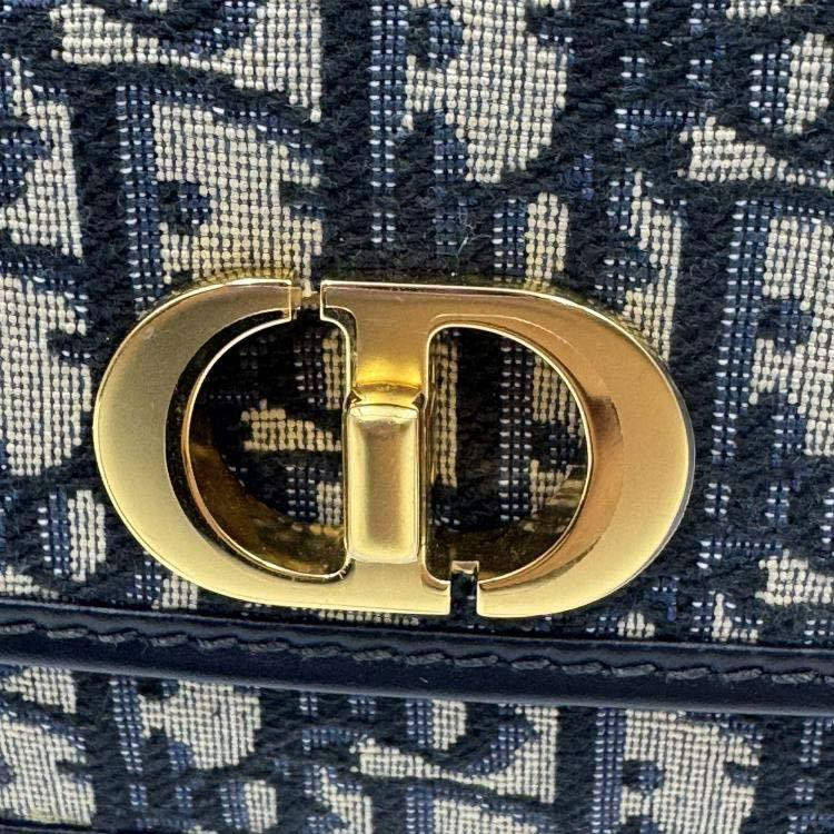 ديور ختم وكود 
Original


**إذا كنت صاحب هذا الإعلان وتريد حذفه لأي سبب، رجاءا أرسل رسالة إلى الدعم الفني**