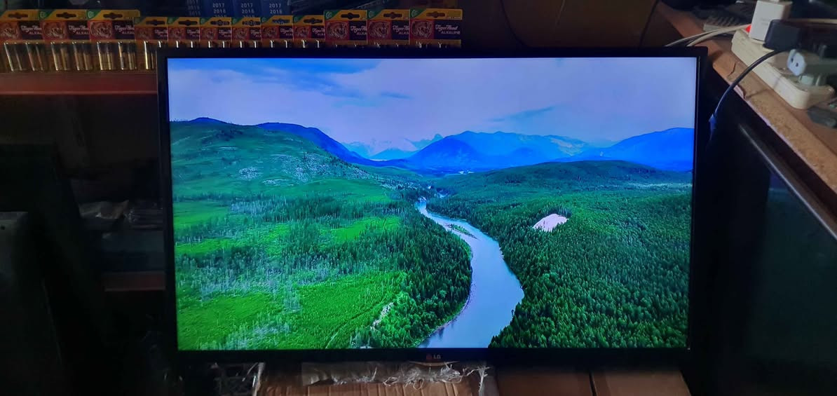 تەلەڤیزۆنی LG کۆری سمارت قەبارە 42
خاوێنە نرخی 150000 لە هەولێرە پەیوەندی
بکەن بە واتساپ و ڤایبەر *********** أربيل, العراق
