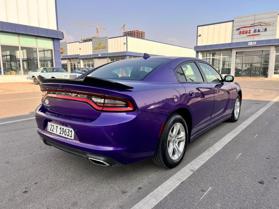 السلام عليكم شباب الي يدور مميز وجديد جارجر 2023 حادث جاملغ فقط بدون ارباك و ربع من البنيد صبغ موصفات SXT ماشيه 22 mi  مرقم وكامل  مكاني حله يعجبك تحويل او وكالة شارع 60 الشراي يتصل *********** السعر ب 260
