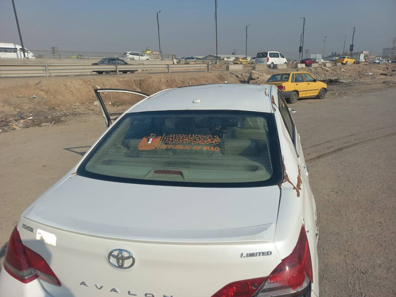 سلام عليكم سياره افالون
مكينه 6سلندر فتحه بصمه كشن كهربائي بصمت ابواب 
فول ومكفول قبل لحادث صدر جديد 
وبيعهه علا حادثهه  صفحت سائق عنوان بغداد رقم بغداد 
شرط تحويل موديل 2009
سعر 75 وبيهه مجال حك لجيه
تعذر من لمراوس
 
‏***********
