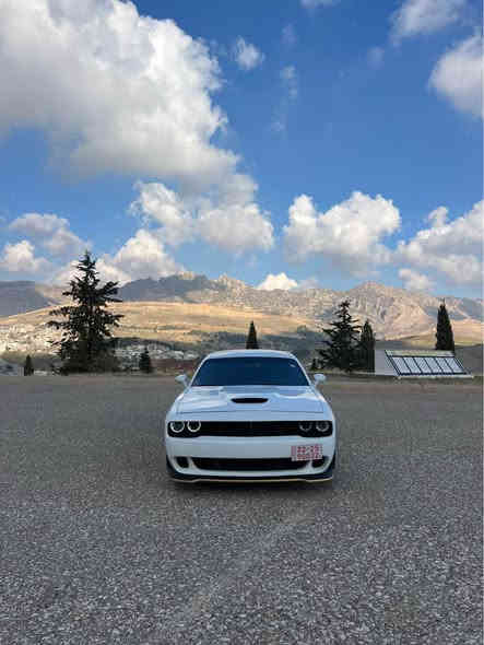 دۆج جالینجر R/T ٢٠٢٣ اخر اصدار سیارە موسفات فول بس بدون فتحە شاشە کبیر و سماعات الباین و سوكان شفتات 
سياره جاهزه ١٧ الف ماشیە
صبغ: بس بونيت و باب مبدل بيلادي نفس لون و جاملخ بس بخ مال امريكا و بدون دواخل و ارباك سيستم و سيارة بدون رقم شرط ترقيم و ترقيم دهوك فقط و مكان سيارة عقره 
سعر ١٩٢ و مجال
رقم شاصي : 2C3CDZBT9PH658522
رقم تليفون و واتسئاپ : *********** اكر
