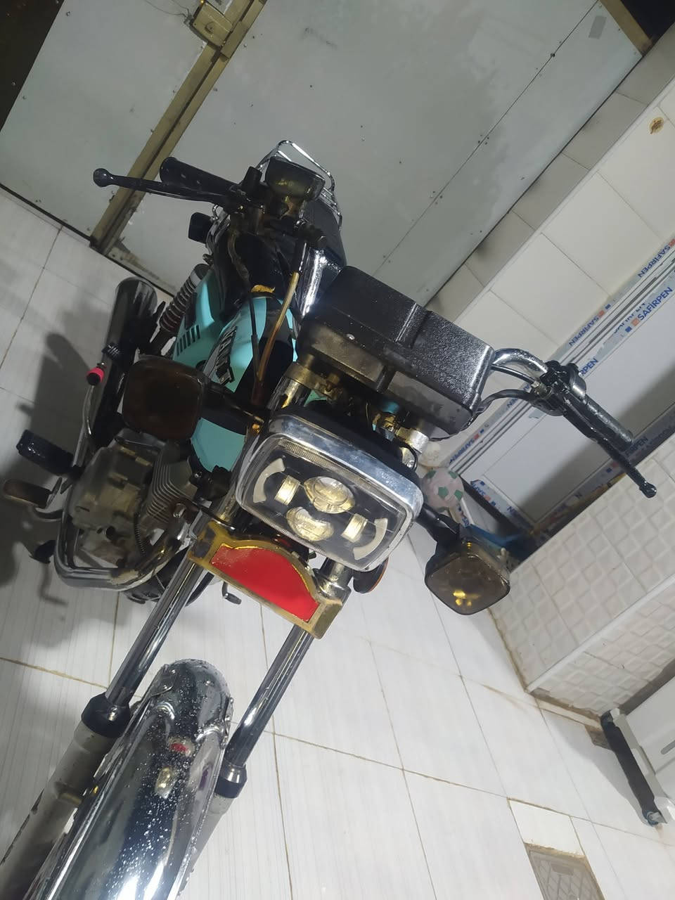 السلام عليكم للبيع دراجه سونك موديل 2023حلوه ونضيفه مثل مشوف مكينه تروح بيهه للبصره  السعر 550وبيهه مجال اوراق الدراجه مكاني حله حي العسكري شارع 30 متواجد فيس واتصال ***********
