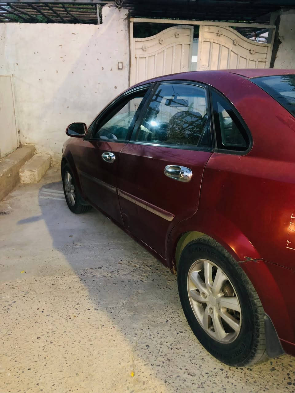 السلام عليكم
عندي سيارة للبيع 
نوع السيارة سازوكي فورنزا نفس الاوبترا 
تبريد شغال موديل 2008 
رقم اجنبي جديد تحويل بشرط 
السعر 60 وبيه مجال 
الاستفسار ***********
