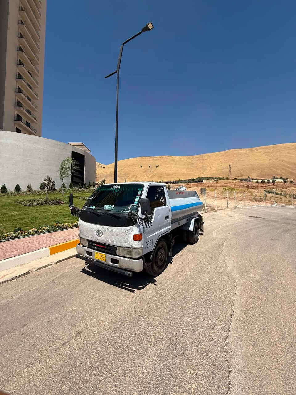 توئتا دانیا. بۆ فرۆشتن مەکینە ١٦بیە. تایە تازە. ارم. هەولئرە.   بۆفرۆشتن. سحر مناسپ.  لەسلئمانیە.   ***********

