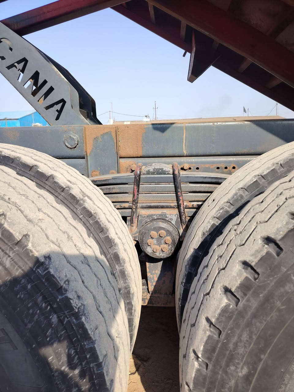 السلام عليكم
سكانيا للبيع
موديل 1996
مكينه 113 كهربائي سوده
گير 4×4
مجموعه مان حديث
للستفسار الاتصال ع الرقم ***********
