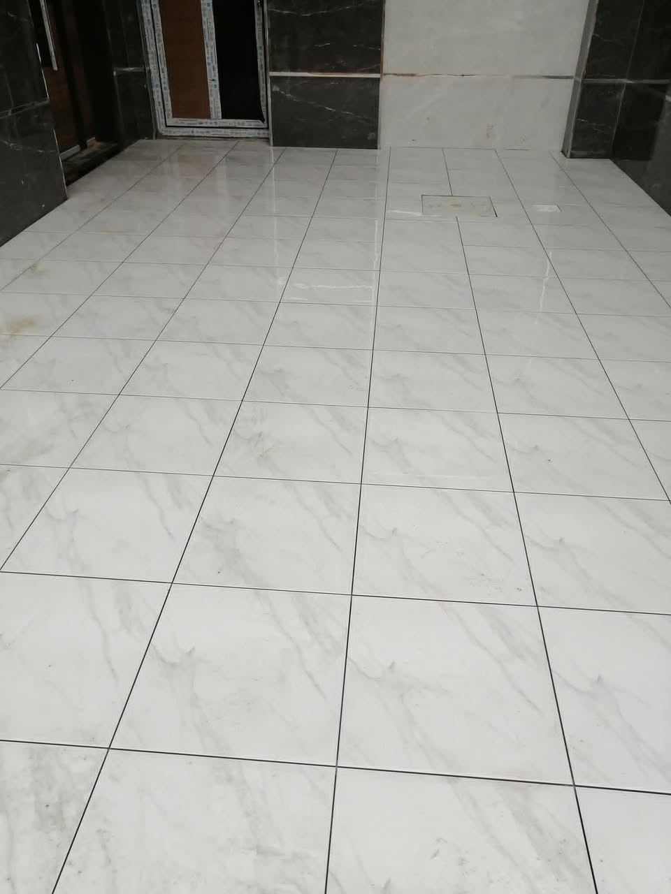 بسم الله الرحمن رحيم 
شغل سيراميك +بورسلين
شرط شغل رقم واحد وضمان
وباسعار مناسبه
#موقع
#شغلي
#نجف 
#كربلأ
اليريد احنه بخدمته
واتساب ***********
