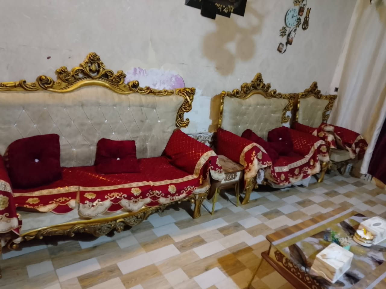 السلام عليكم تخم رأسي ب10 مقاعد سعر مناسب حدا 225الف بس تحطيم الاسعار يم مزاد بركات اهل البيت 
 للستفسار ***********  بي واتساب
