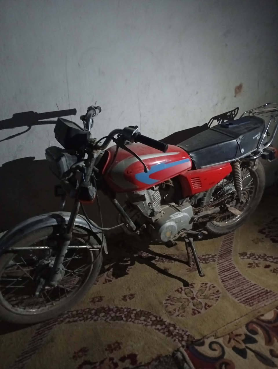 السلام عليكم شباب دراجه 4كير البيع مكينه خير من الله كهربايات شقاله موديل 21وراق صولي المكان واسط قضاء الموفقيه تقاطع الجداول مياح
*********** ابو هاشم البديري الاستفسار تصل
