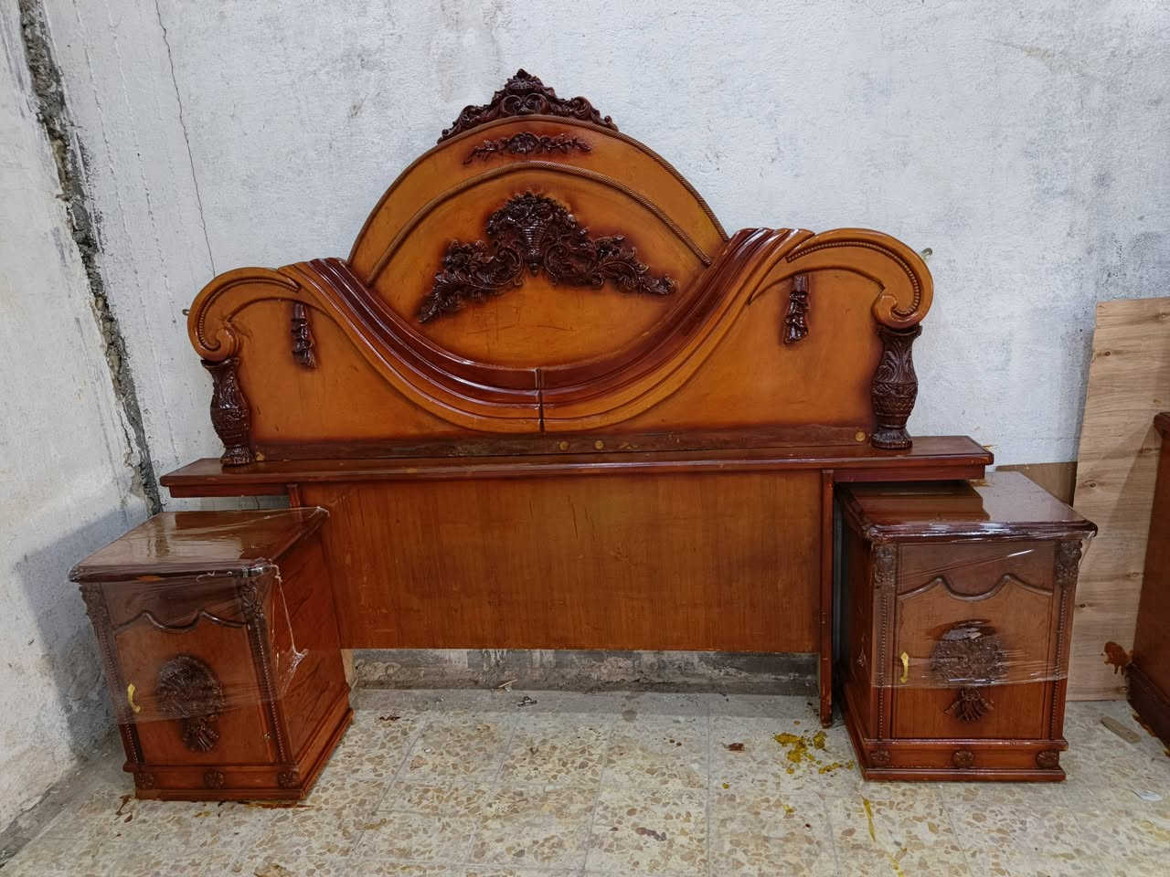 غرفه تسكام أم سته مستخدمه نضيفه سعر مناسب ٥٥٠ ناصريه مركز ***********
