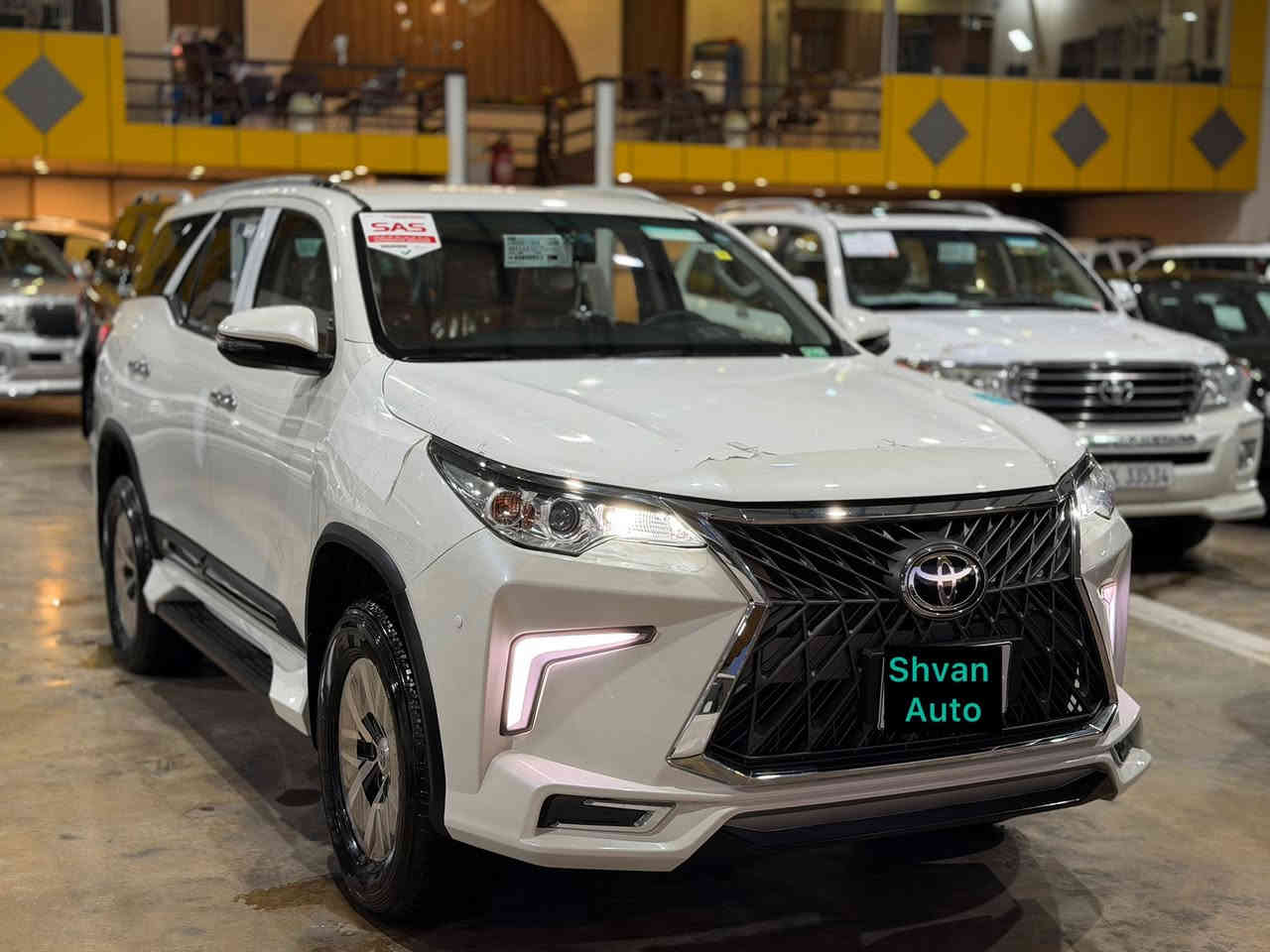 ﷽ 🙏🏻
I
‎(تۆیۆتا فۆرچنر ٢٠٢٠) 
‎🔶ملاحظه
‎(سياره بص بيع بدون مراوس )
‎🔶مواصفات
‎🔶محرك(٤) سلندر
‎ مكفولة كفالة عامة من الدعامية إلى الدعامية 🔶
‎‏‎بدون بارد  ،بدون رصعات ،بدون حتى شخط
‎‏‎دعاميات هم بدون صبغ ،رمل مابي ،بقية كلها بشرت
‎          —————————————————————
‎🔶سياره داخل مشمشی 
‎  _ غراض شريكه موجوده
‎سياره ماشي(٥٢،٠٠٠)الف كيلو حقيقي بشرت  عداد بشرت ما نزل شريكه حقيقي
‎‏‎محرك كير بشرط مامفتوح 
‎‏‎سيارة حيل نظيفة كلشي عل بلاد لوك
‎‏‎ السنوية بشرط تحويل و خرامة 
‎‏‎سيارة مابيـها دينار مصرف كامل من كل نواحي

‎🔶فول فول المواصفات    
‎دعامیة ليگزيز+طاير ويل جبير+فورويل‎ + كاميرات 
‎ثلاجه + زينون + 
‎+هواء مزدوج +حساسيه الديك المؤخره مرايات 
‎🔶نظافه ١٠٠٪؜ كامل سيرڤس بدون نقص و مصرف 
‎🔶سياره مال بيت  أي نقص مابيها ٤ طایرات جديده 

‎🔶نفسي يوم / تحويل مباشر حول
‎ معرض شڤان‎مكان /داخل سليمانيه 
‎286ورقة 💵💵
‎رقم//—-***********—-***********
