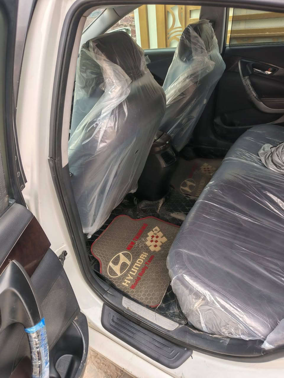 فول مواصفات
محرك6.سلندر3000
عداد المسافات(161000)
بانوراما.
بصمه ابواب وتشغيل
بردات ابواب خلفيه عدد2+برده جامه خلفيه
لد امامي خلفي
حساسات اماميه خلفيه
بلوتوث.USP
كير+محرك+كهربائيات+تبريد+تدفئه.مكفوله
صدر امامي جديد
رقم سياره الماني مشروع وطني نافذه لغايه 2029
بيه صبغ5.قطع اثر شخوط 
بجم كبس شركه
رقم بغداد.سعر(115)ورقه
رقم هاتف(***********) الفارس, صلاح الدين
