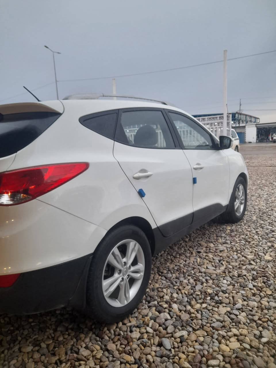 السلام عليكم للبيع توسان موديل ٢٠١٢ رقم بابل مشروع وطني خليجي السياره مكفوله من الضربه مكينه كير صدر تخم تاير دوشمه تبريد كله جديد مال جناي سياره جديده معنه الكلمه الستفسار ***********
