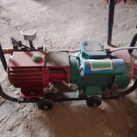 عندي خنزيره للبيع فارت غسل عنوان بغداد مدينه الصدر شراي يتصل على هذام0...