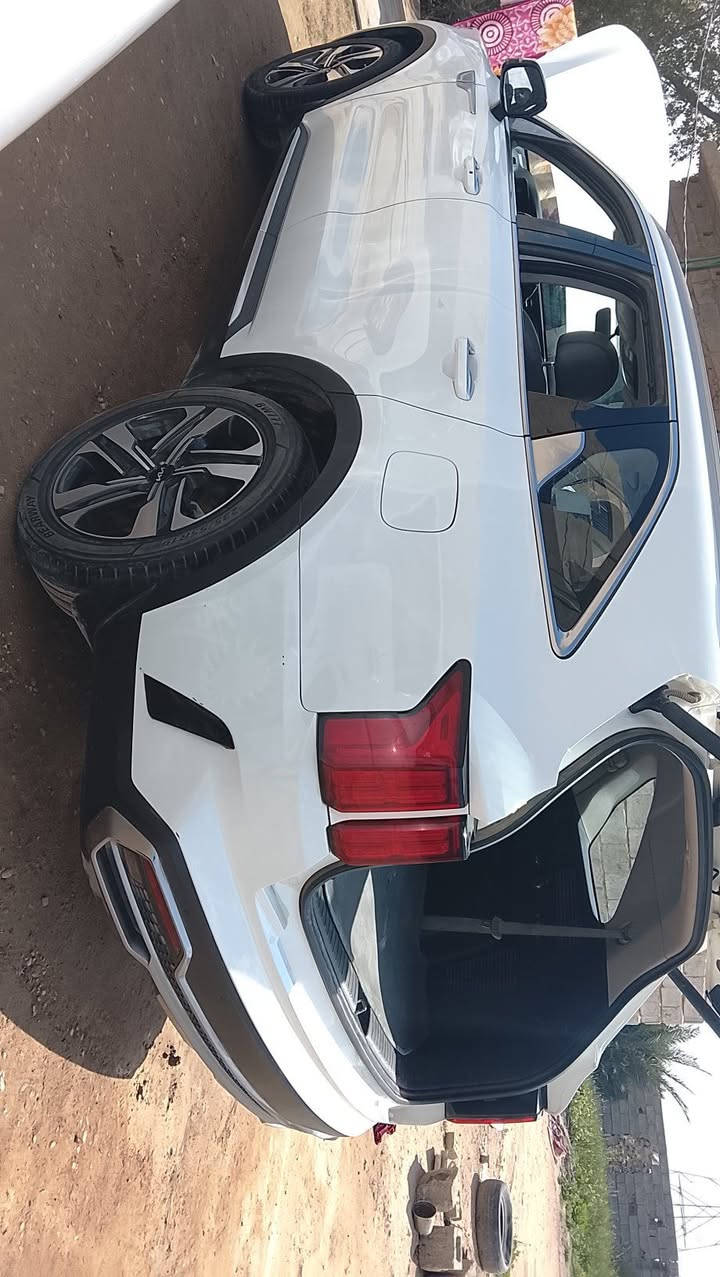 السلام عليكم سياره كيا سورنتو موليد 2023  سياره بسمي تحويل ثاني يوم رقم بغداد انكليزي سعره 280 وبيه مجال  مكان الانبار الكرمه موجود على خاص


**إذا كنت صاحب هذا الإعلان وتريد حذفه لأي سبب، رجاءا أرسل رسالة إلى الدعم الفني**