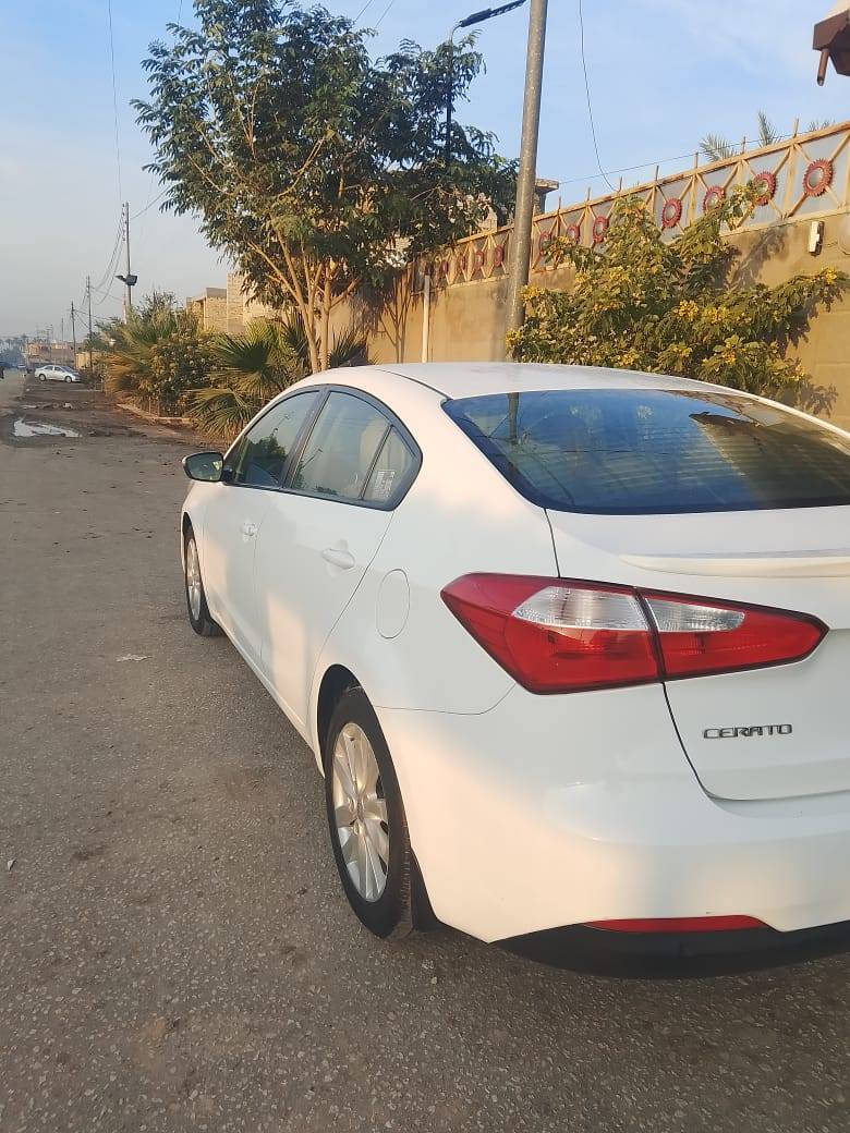 سلام عليكم ورحمة الله سيراتو للبيع موديل ٢٠١٤ بدون فتحه مكفوله كفاله عامه مكينه جديده حداديه تبريد تخم تاير جديد جاهزه من كلشي رقم أربيل سنويه منتهيه تريد وكاله تريد تحويل شرط مكان السياره ديوانيه للاستفسار الاتصال على الرقم ***********
