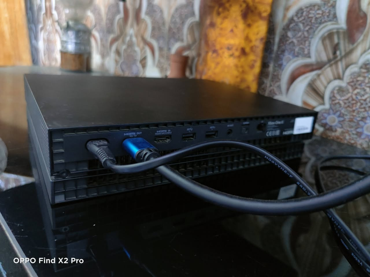 سلام عليكم خوان إكس بوكس ون اكس نضيف ستيكر ول يدها مالته الاصليه واحد تيرا مراوسه وياه PC قوي كون جهاز ما مفتوح ابد تجي تفحص وتروح مكاني البصرة حيانية ما عندي توصيل رقمي *********** متواجد وتساب وكل الهلا بيكم موو البيع فقط مراوسة وياه PC
