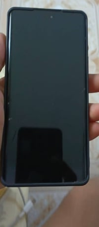 جهاز هونر x9سي ذاكرته 256بطارية 6500رام 12كامل ملحقاتا شاحنه 66wسعر خا...