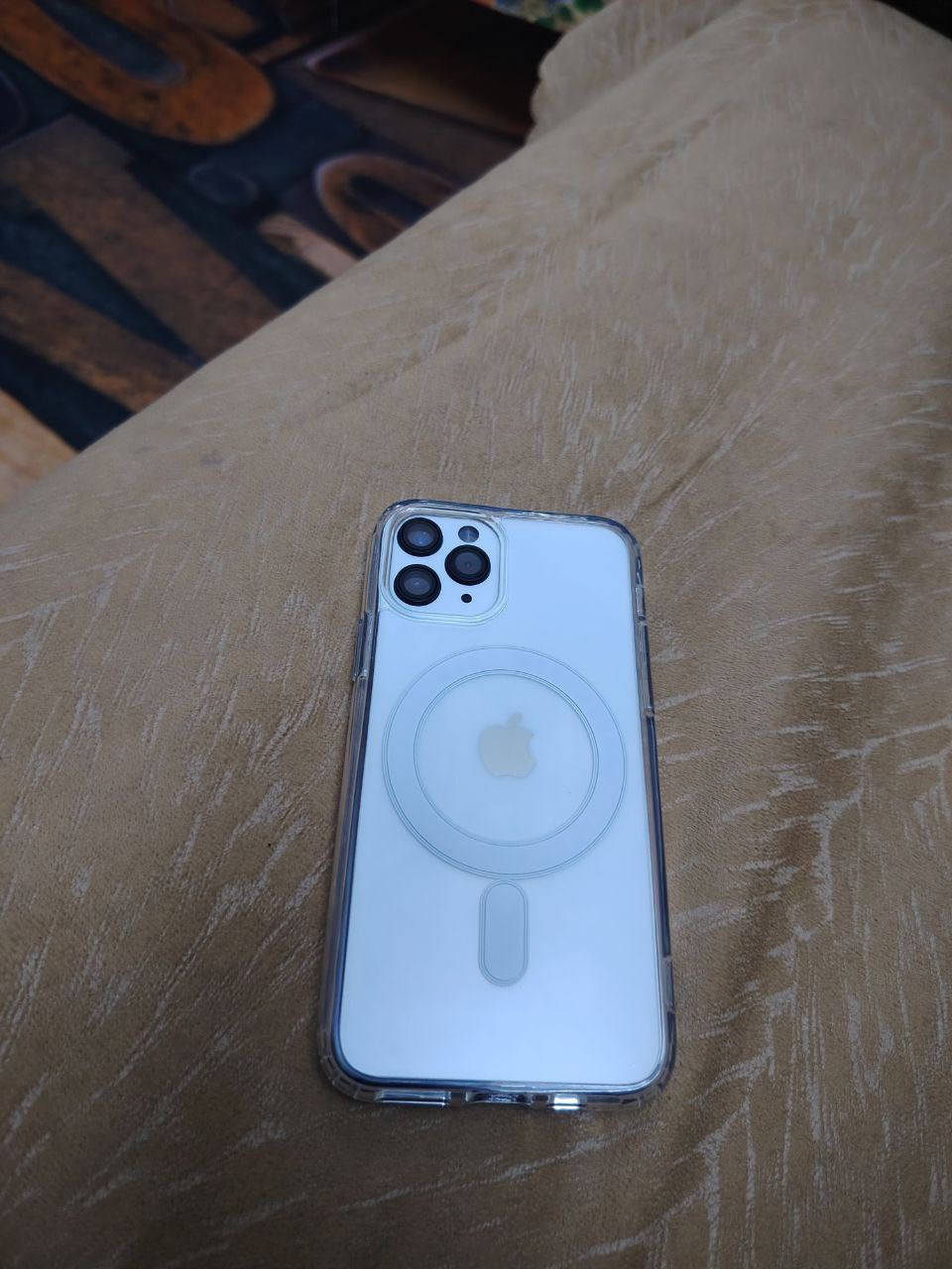 السلام عليكم ايفون xمحور ١٢برو مراوس بماكس شعدك نزل ذاكره ٦٤بطاريه ١٠٠فقط مبدل بطاريه اصليه ***********
