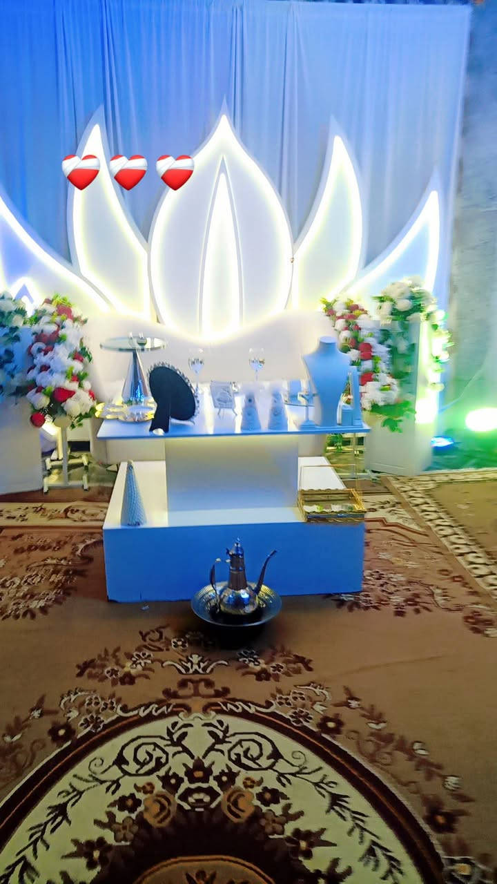 #السلام عليكم يوجد كوشات جميع المناسبات حسب طلب توصلك للبيت جميع محافظه بابل عنوان الحصوه *********** يوجد واتساب او تصال على الرقم#كوشات_مناسبات_زينة
