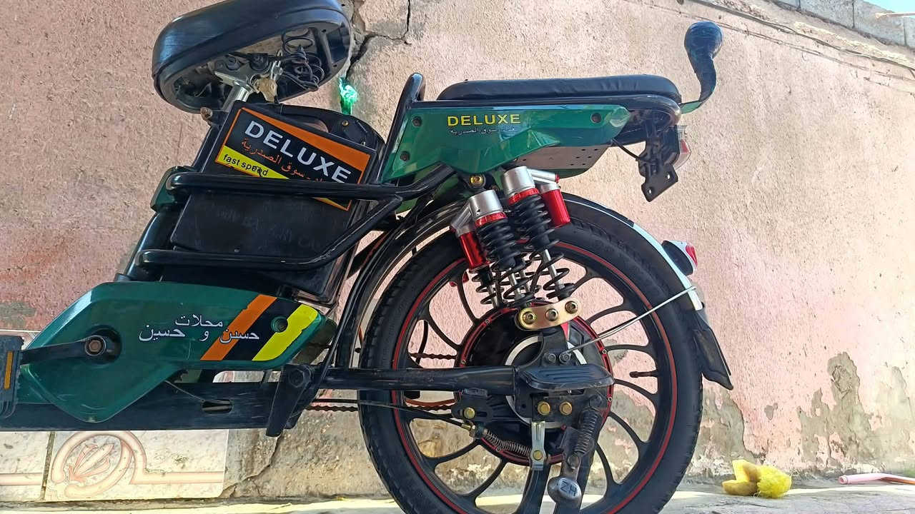 اسلام عليكم دراجه ديلوكس ياباني موديل 2023 
دراجه نضيفه كهربائيات شغاله اسويج وبصمه تشغيل عن بعد الدراجه كامله موصفاته ادراجه قفل وحساس 
سعر الدراجه 300 وبيه كل المجال مستعجل عل بيعه مكاني بابل مشروع المسيب
***********واتساب وبي اتصال 
*********** اتصال بي وقت
