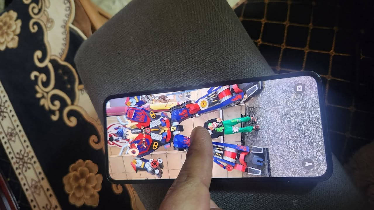 تليفون معروض للبيع اللي حاب يتواصل على رقم الواتساب***********
