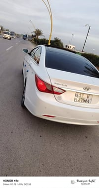 للبيع سوناتا خليجي موديل 2015 كفاله عامه ما عده بيها بارد بجاملغ الاما...