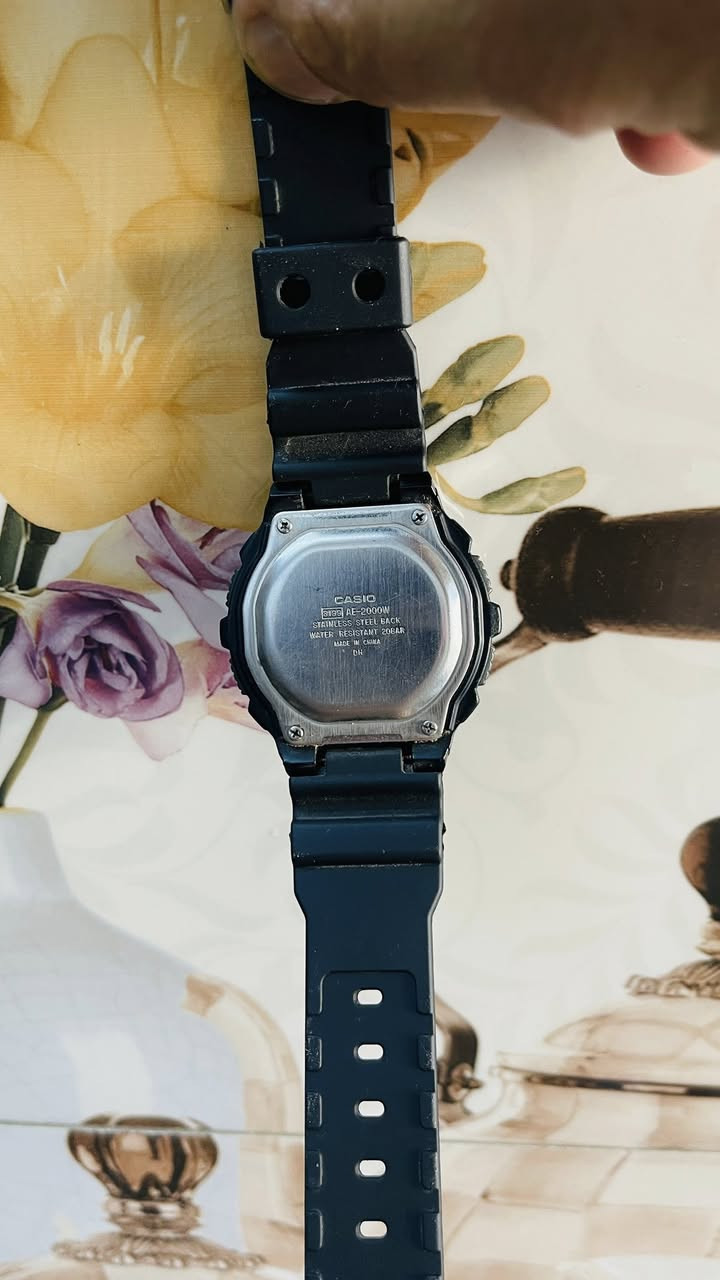 السلام عليكم هذني ساعات مراوس او بيع عنواني بغداد***********
