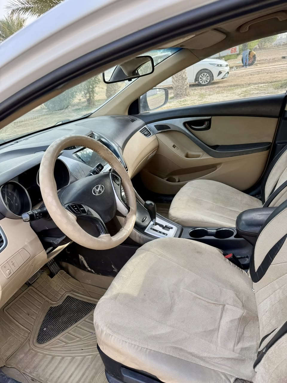 السلام عليكم
الانترا موديل 2012
محرك 1800
ماشية 110
رقم اربيل جديد
سعر 112وبية مجال 
***********
