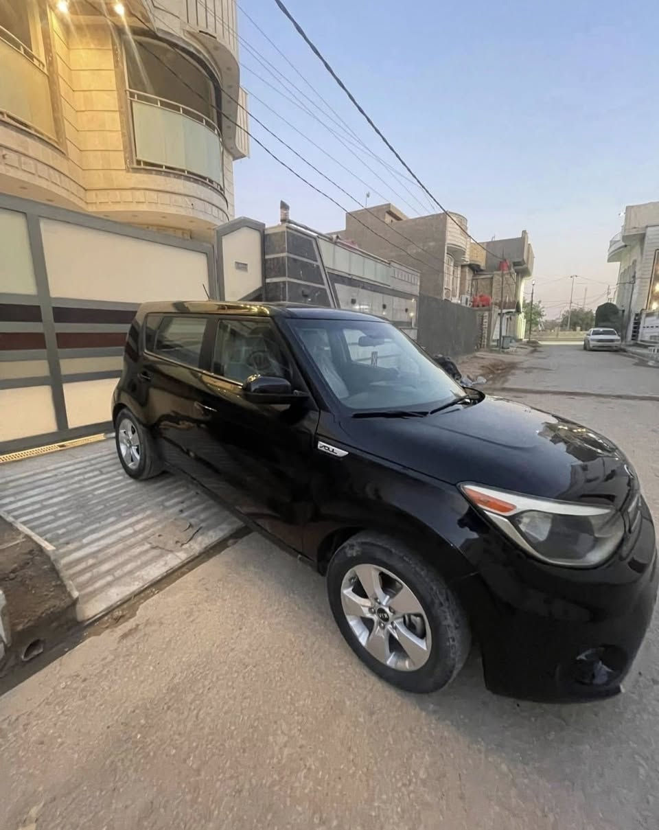 صول بسعر 99 ورقه
السلام عليكم ورحمة الله وبركاته،

تم إعادة نشر الإعلان بسبب بعض الوعود الكاذبة، فرجاءً إخوتي، إذا ما ناوي تشتري لا توعد جزاكم الله خير.

🚗 سيارة صول موديل 2019 للبيع
 • اللون: أسود جذاب جداً
 • الضرر: جاملغ + بنيد مبدلات (قص للغد)
 • المواصفات:
 • شاشة لمس
 • نظام CarPlay
 • كاميرا خلفية
 • تبريد ثلج
 • مودات سياقة (Sport + Eco)
 • مواصفات إضافية أخرى
 • المحرك: 1600

 • الموقع: بابل / قضاء القاسم
 • ملاحظة: السيارة نضيفة ومتعوب عليها، تستاهل السعر.

📞 للاستفسار أكثر: ***********

⸻
