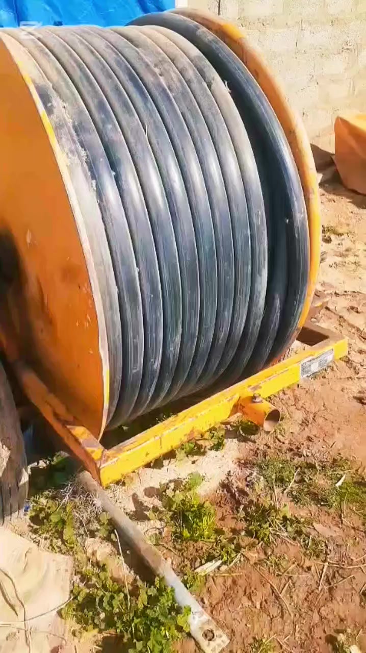 سلام علیکم ... دوو دانە مرشەی مەتفعی ئێرانی  لۆ فرۆشتن هەر دانەی  180 مەتر سۆندەیە گێریان مەزبووتە سەرەمەتفعی مەزبووتە لە  ئینجک و نیوو ئاو کاردەکات تا چوار ئینج بەخۆیان سۆندەکانی خۆیان هەردەکەنەوە . یەکسەر بڕۆ ئیشی پێبکە ئی ناو ئیشن هیچ مەسرەفی نیە  شوێن هەولێر..  سعریان دانیەکیان 12 وەرەقە مەجالی تێدایە .دانیەکەی تر تەنیا دوو پینە لەسۆندەکەی دایە بەس بێ عەیبە سعری 10 وەرەقەیە . بۆ زانیاری زیاتر ژمارەی خاوەنی ***********
