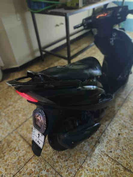 سلام عليكم دراجه ماكس عدله ١٤٠مكفوله للبيع مكاني بغداد الدوره سعر ٤٥٠وبيها مجال لطيبين تواصل خاص او ع رقم ***********
