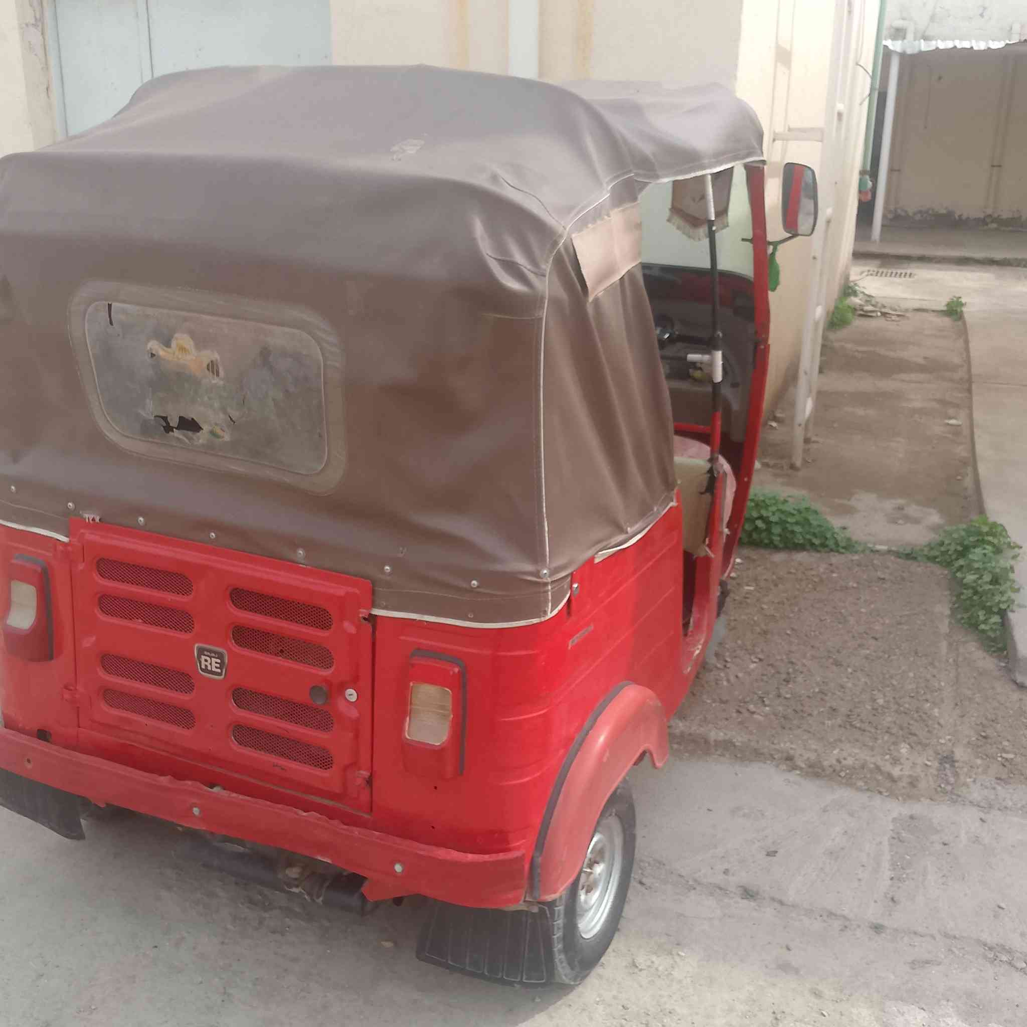 تكتك البيع موديل 18 بعد خمس ايام 19 وراقه كربلاء بسمي بكاني ميسان الكحلاء معتاز  ومستعجل عله بيعته ***********
