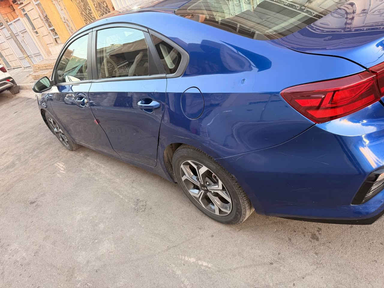 سيارة فورتي وارد امريكي ضربتها بالصندوك التفاصيل بالتقرير مال فحص والسعر بي مجال
*********** بغداد, العراق
